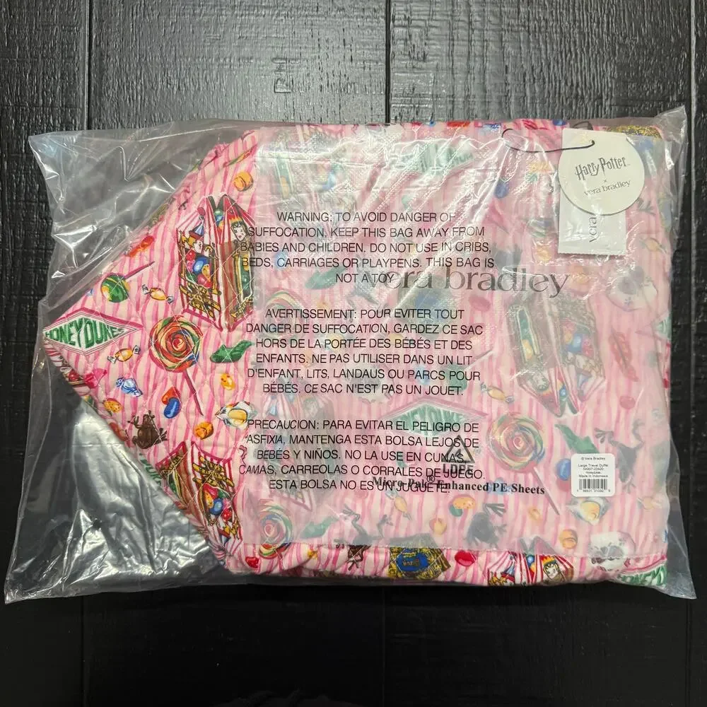 Vera Bradley Harry Potter Honeydukes Duffel Bag Travel Weekend Candy Pink - Picture 2 of 13